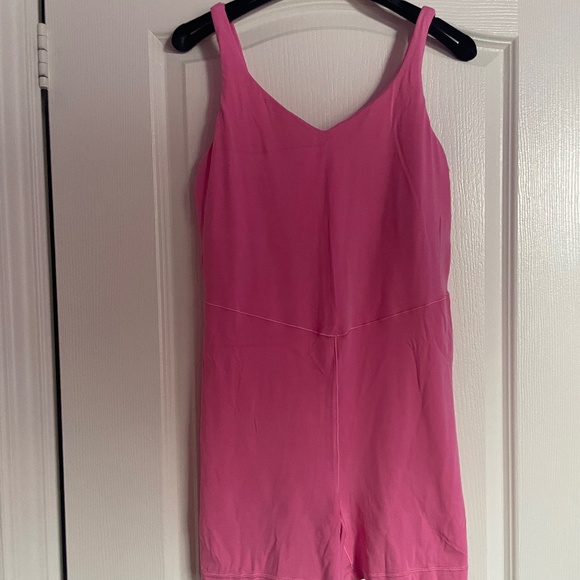 Offline by Aerie Real Me Lowkey 5” Romper - Picture 1 of 2